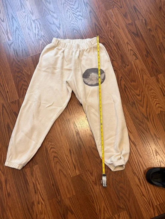 Boys Lie Cream Jogger Sweatpants with Gray Graphic - Picture 3 of 4